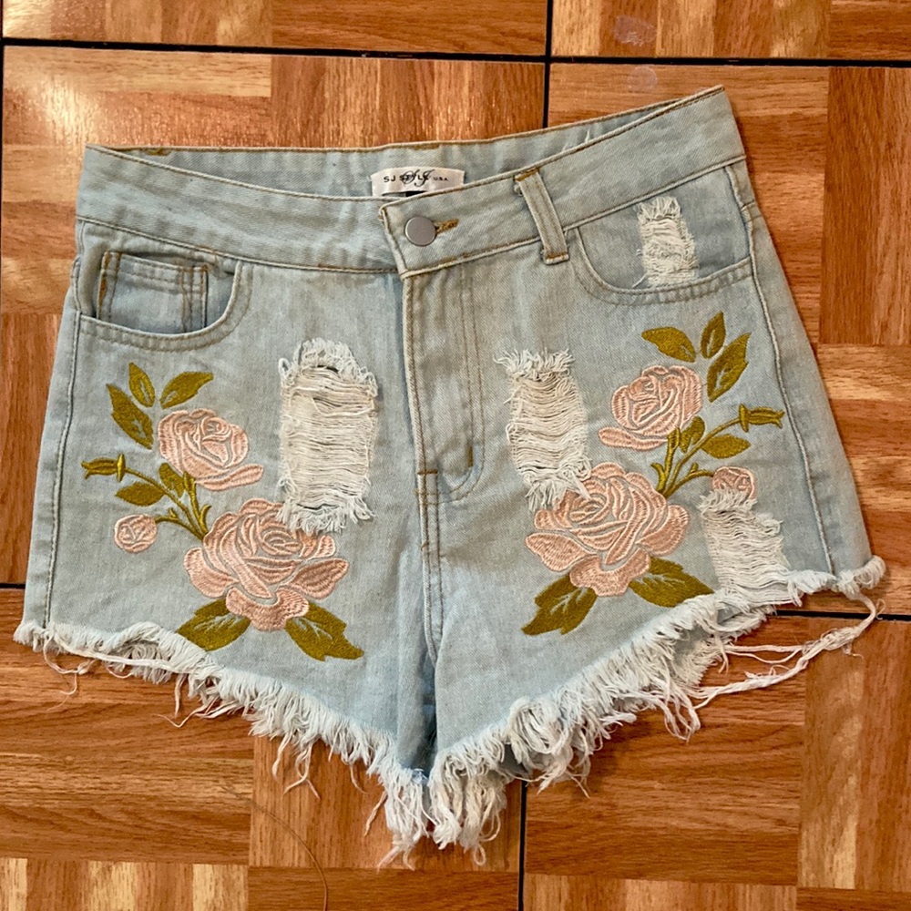 SJ Style Light Wash Denim Distressed Jean Shorts with Pink Rose Details